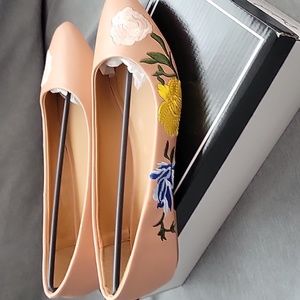New blush colored flats with flowers by qupid.